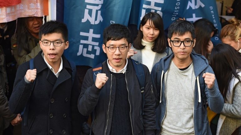 Polisi Hong Kong memerintahkan penangkapan aktivis yang diasingkan – media pemerintah Tiongkok