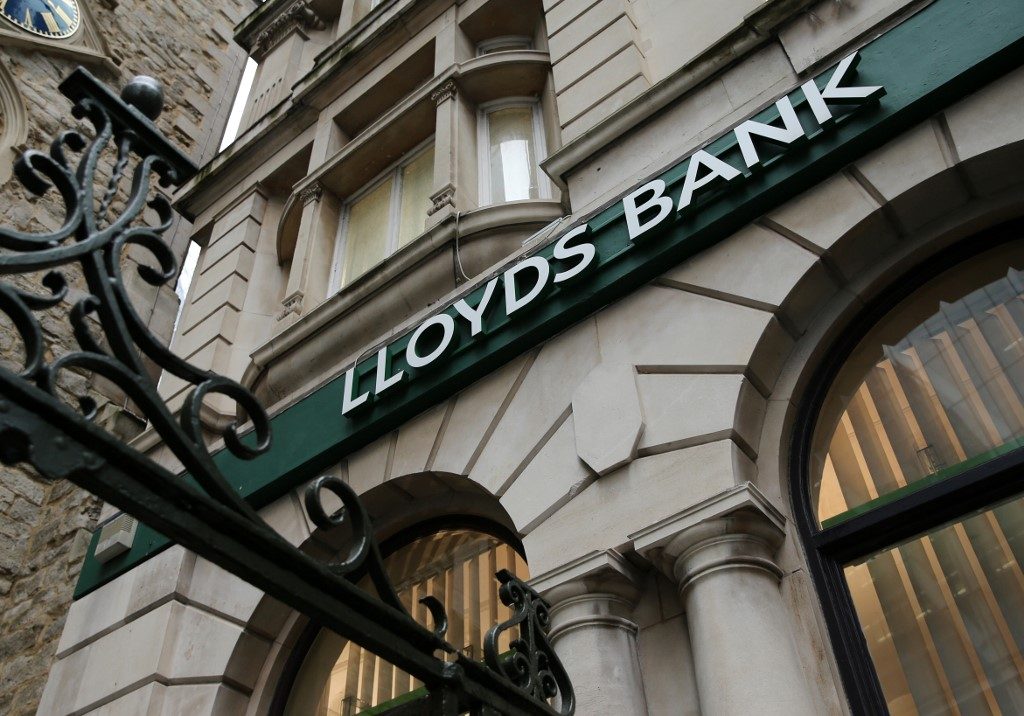 UK bank Lloyds suffers loss on coronavirus pandemic