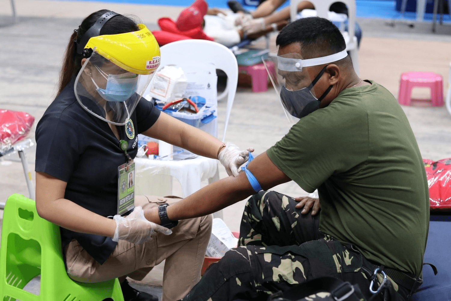 Lapu-Lapu City residents donate blood for COVID-19 patients