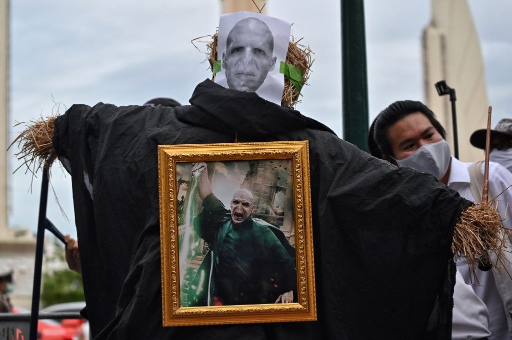 Thais ‘cast a spell’ for democracy in Harry Potter-themed protest