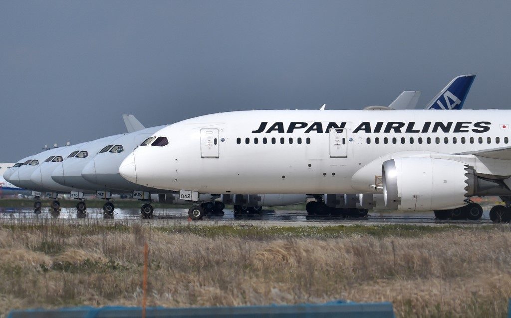Japan Airlines logs $885-million quarterly loss on pandemic