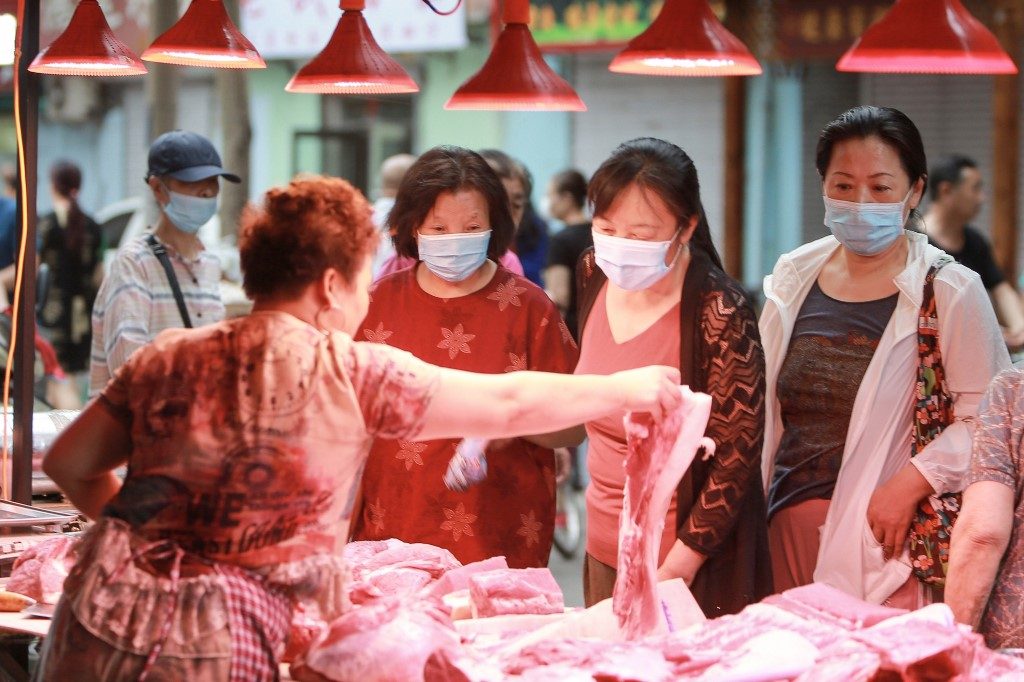 China inflation edges up on the back of food prices