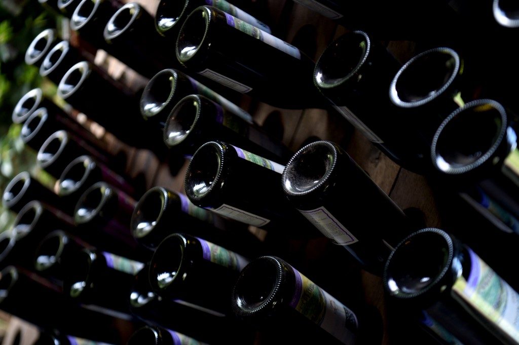 China launches anti-dumping investigation into Australian wine