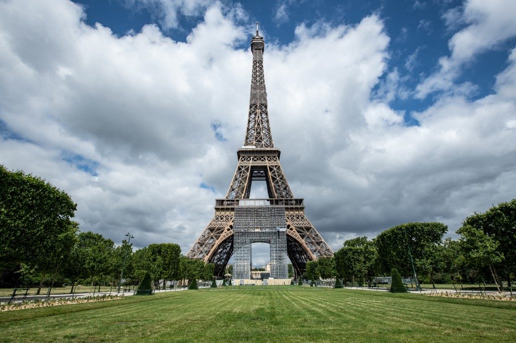 Pandemic shatters ‘flourishing’ Paris tourism