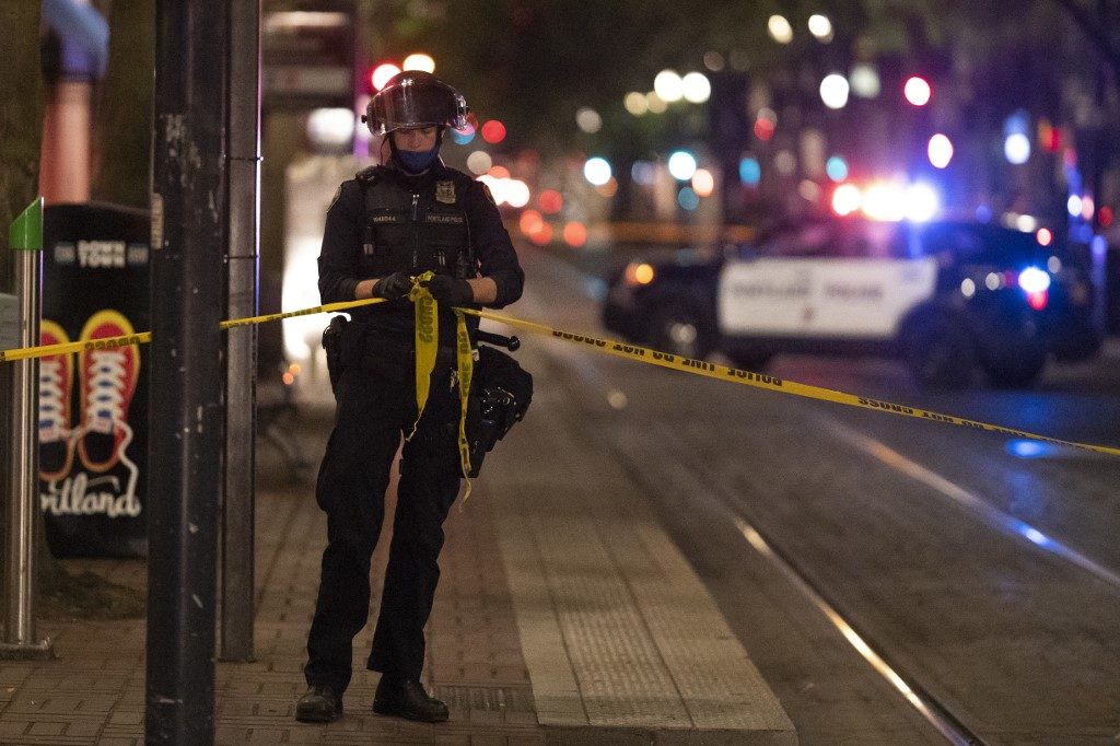 1 dead in Portland shooting after demonstrators clash