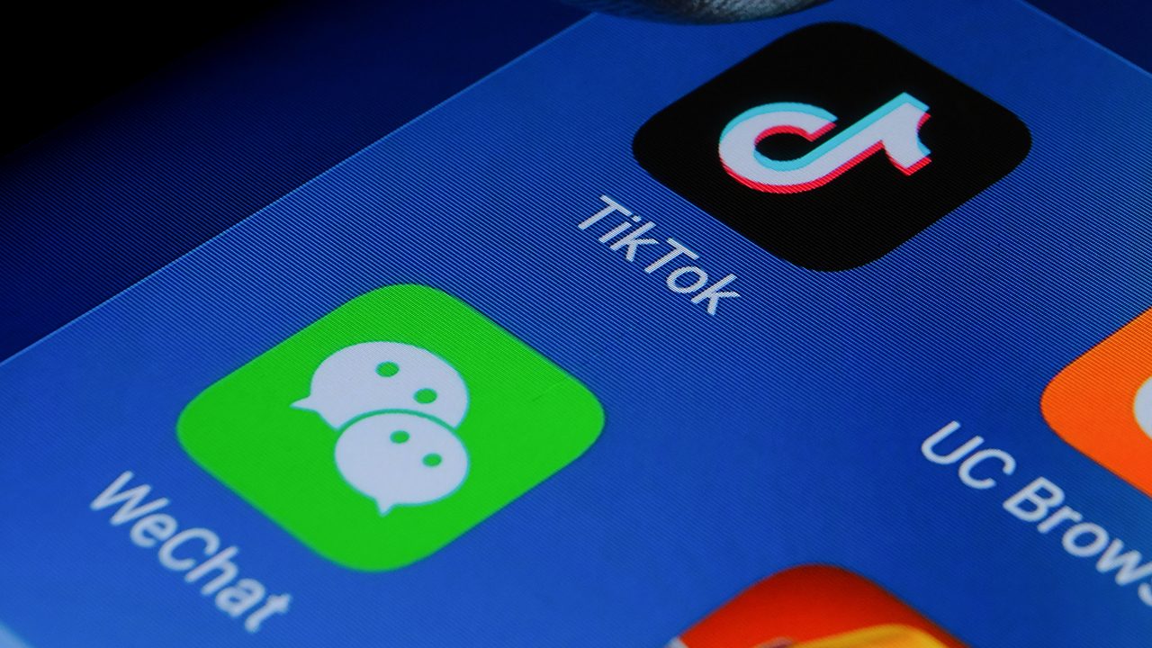TikTok and WeChat: Chinese apps dogged by security fears