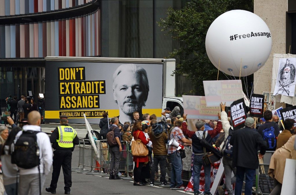 Assange extradition hearing resumes in London