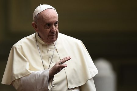 Pope urges COVID ‘vaccines for all’ in Christmas message