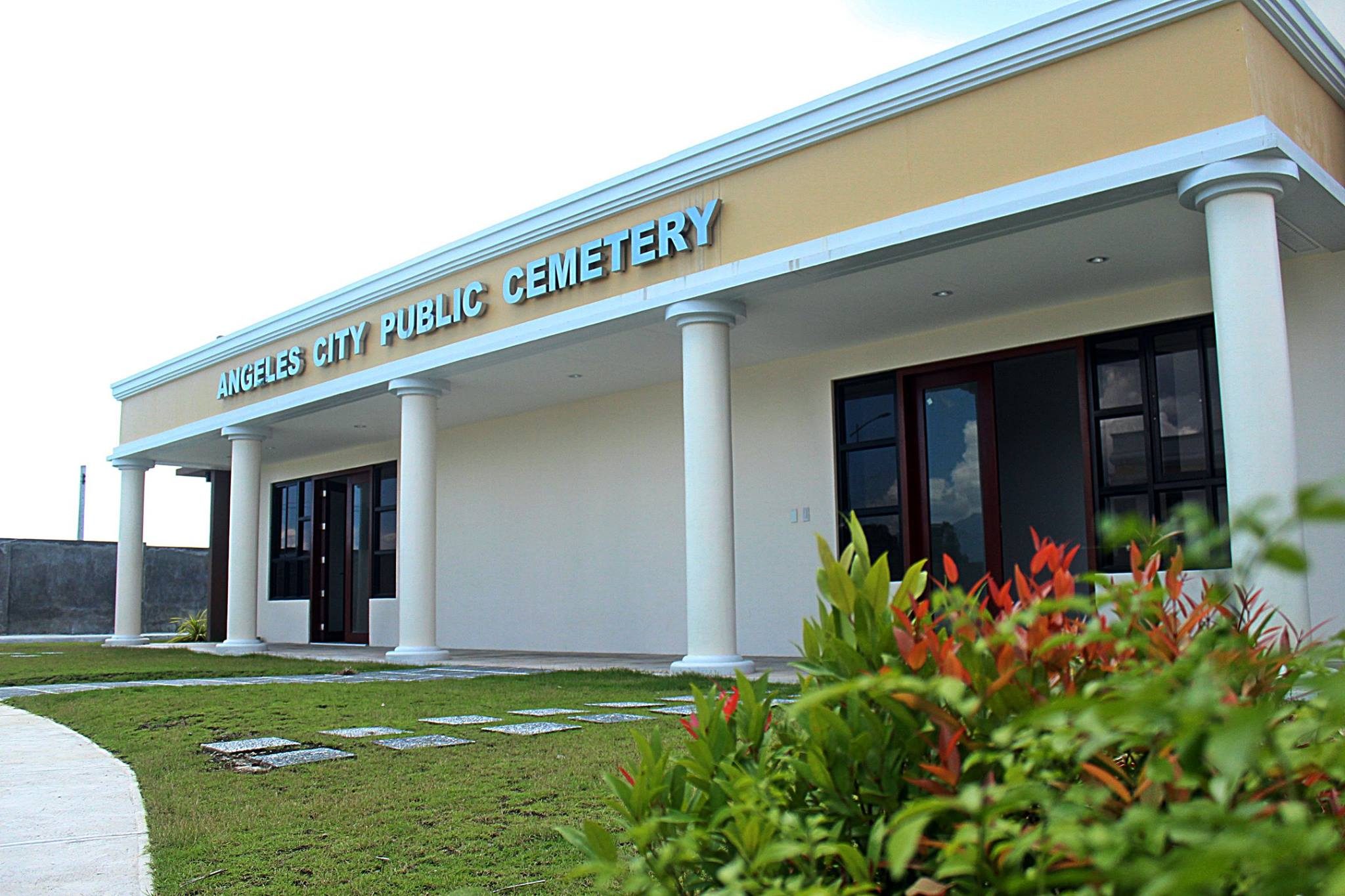 Angeles City orders closure of cemeteries from October 30 to November 2
