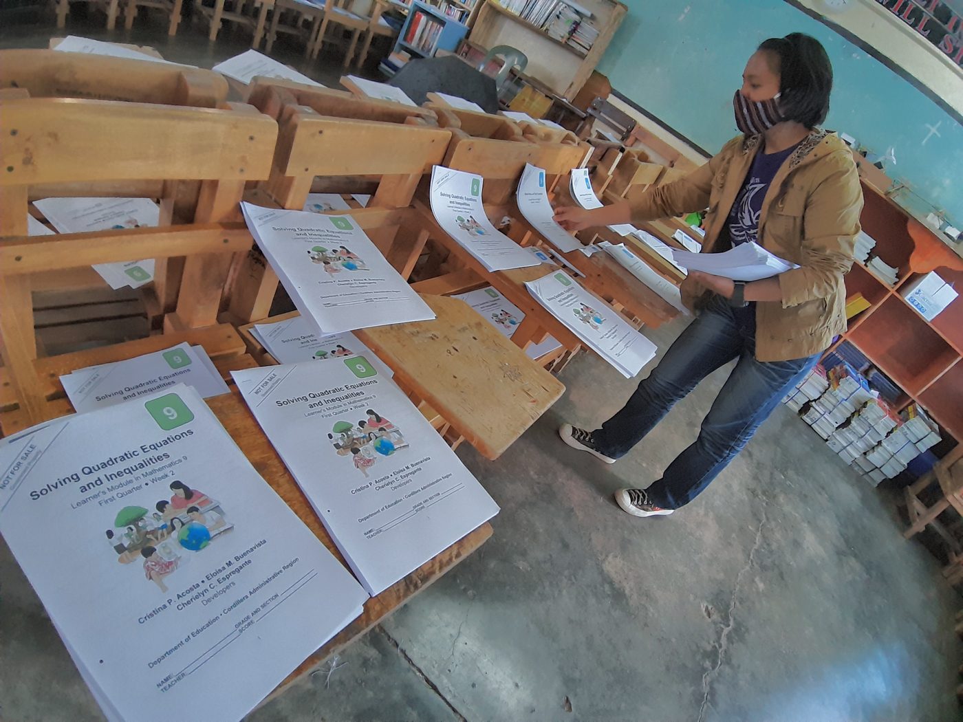 Sharing of modules safe with proper disinfection – DepEd official