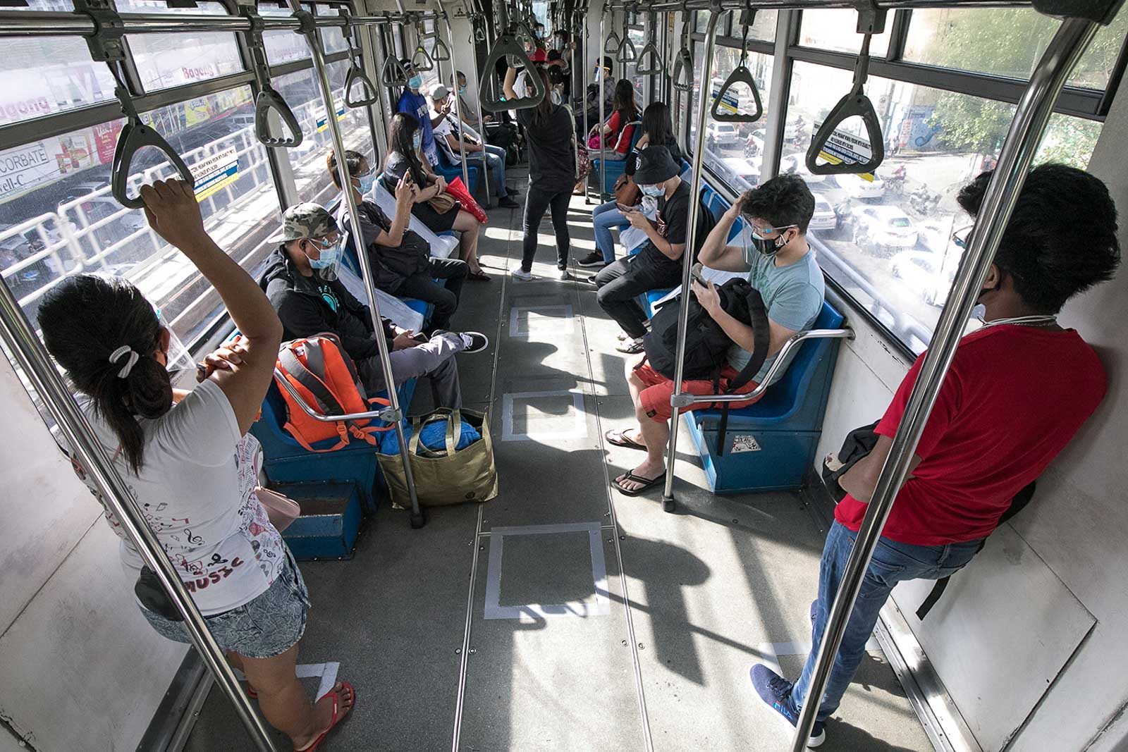 Gov’t reduces one-meter rule to ‘one seat apart’ in public transportation