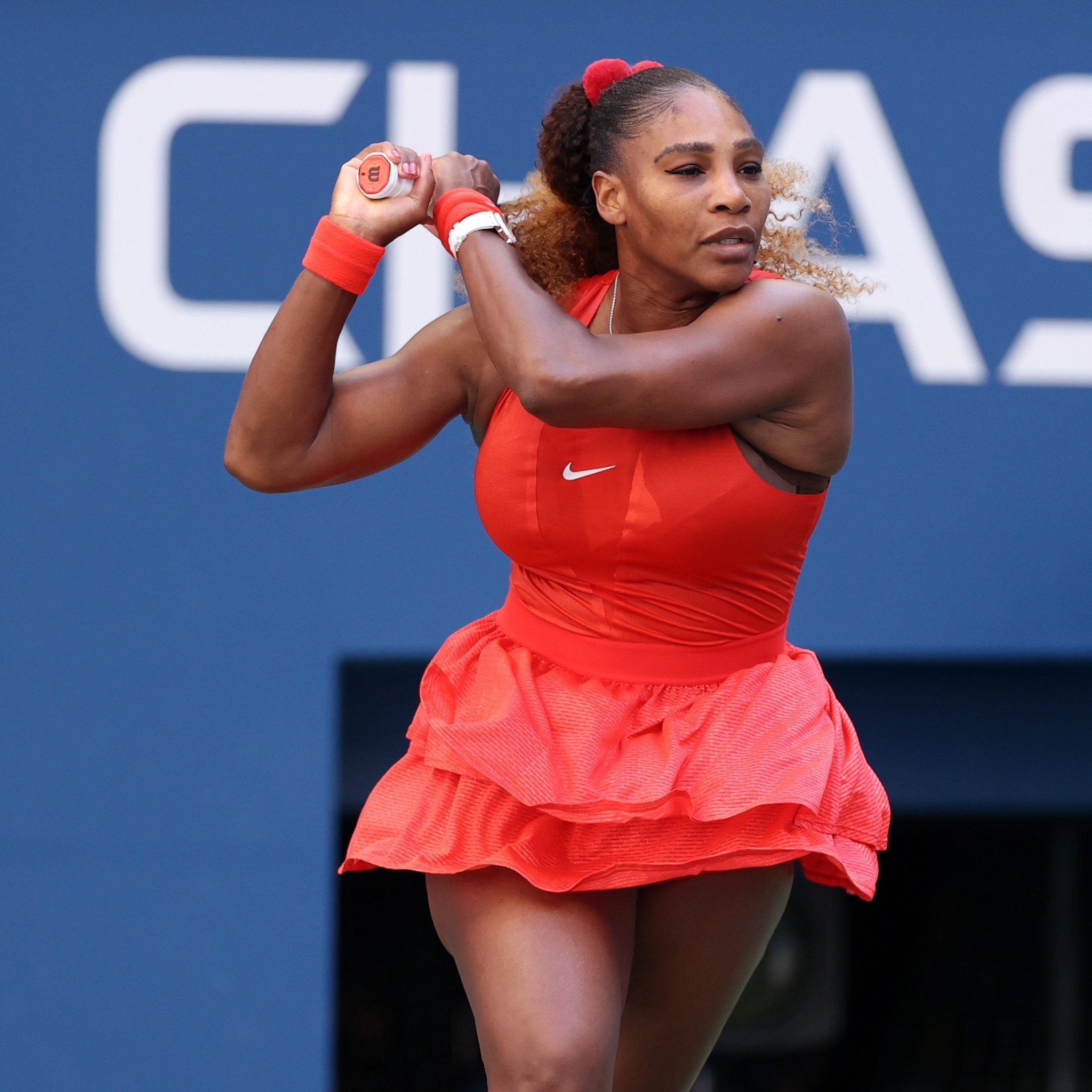 Mother superior: Serena, Azarenka move into US Open semis