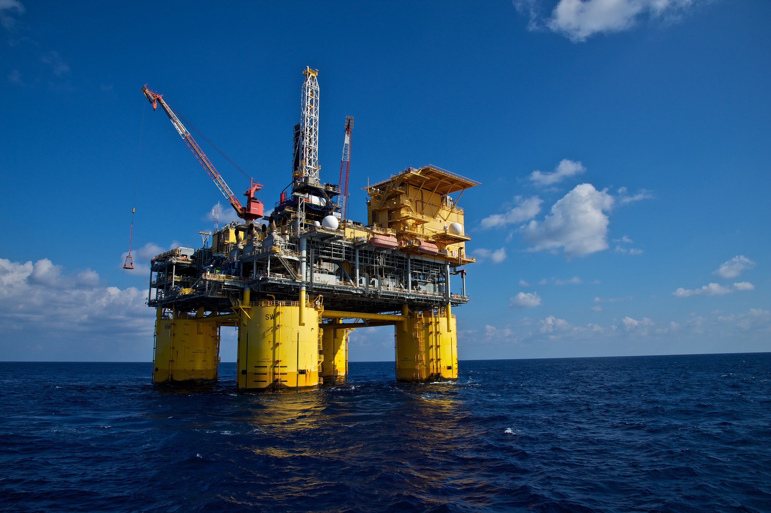 ConocoPhillips to acquire shale oil firm Concho