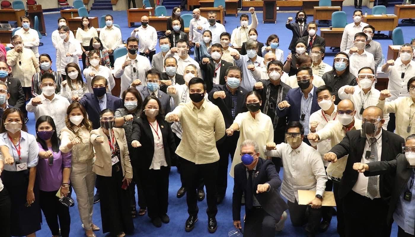 More Cayetano allies lose plum posts in Velasco-led House