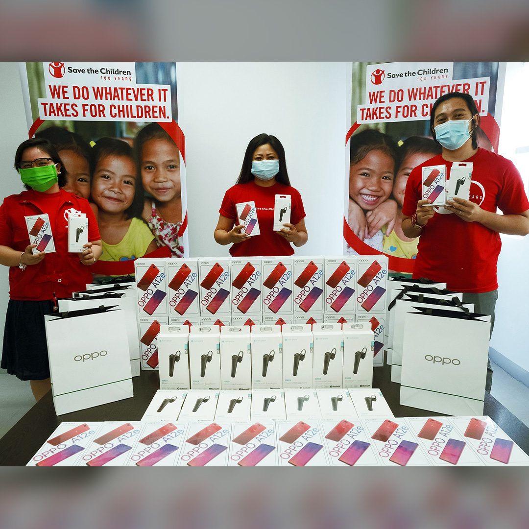 OPPO provides 100 brand new A12e phones for PH students in need