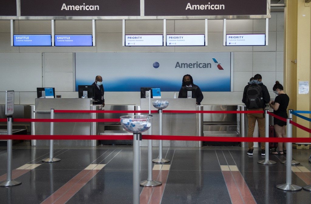 Layoffs loom for beleaguered US airline industry