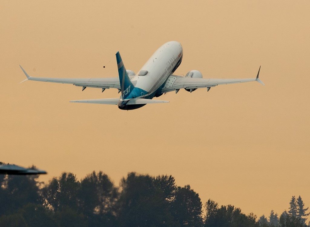 FAA chief pleased with Boeing 737 MAX test flight