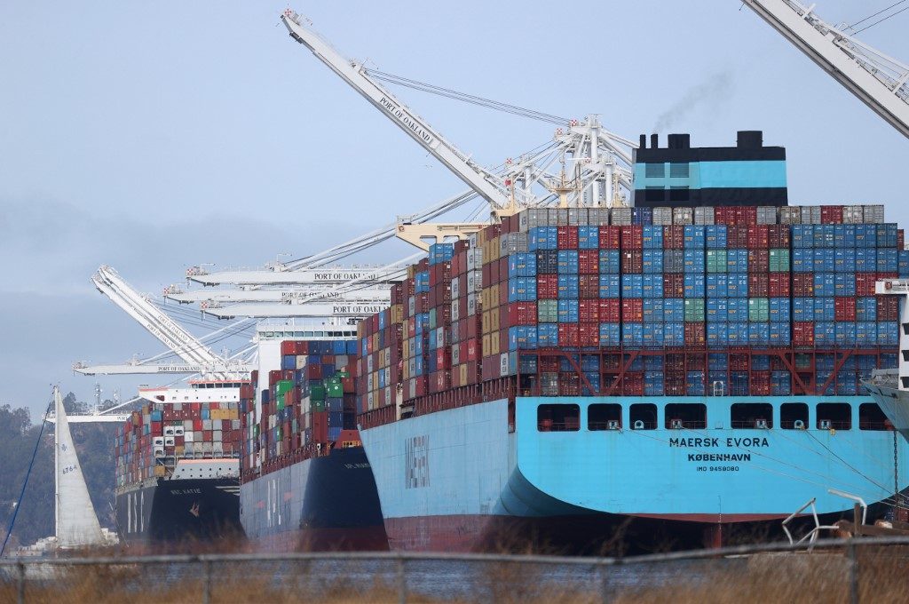 US trade deficit widens again in August 2020 as imports climb
