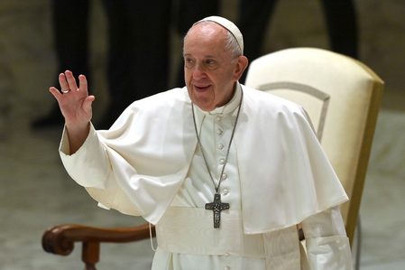 Pope backs civil unions for gay couples