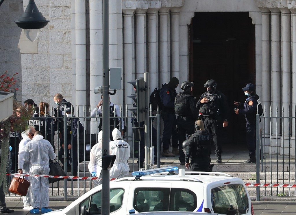 Knifeman kills 3 at French church, ratcheting up terror fears