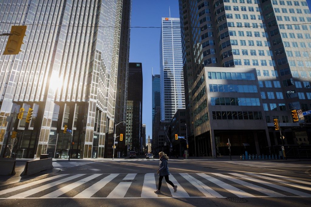 Canada central bank holds key lending rate at 0.25%