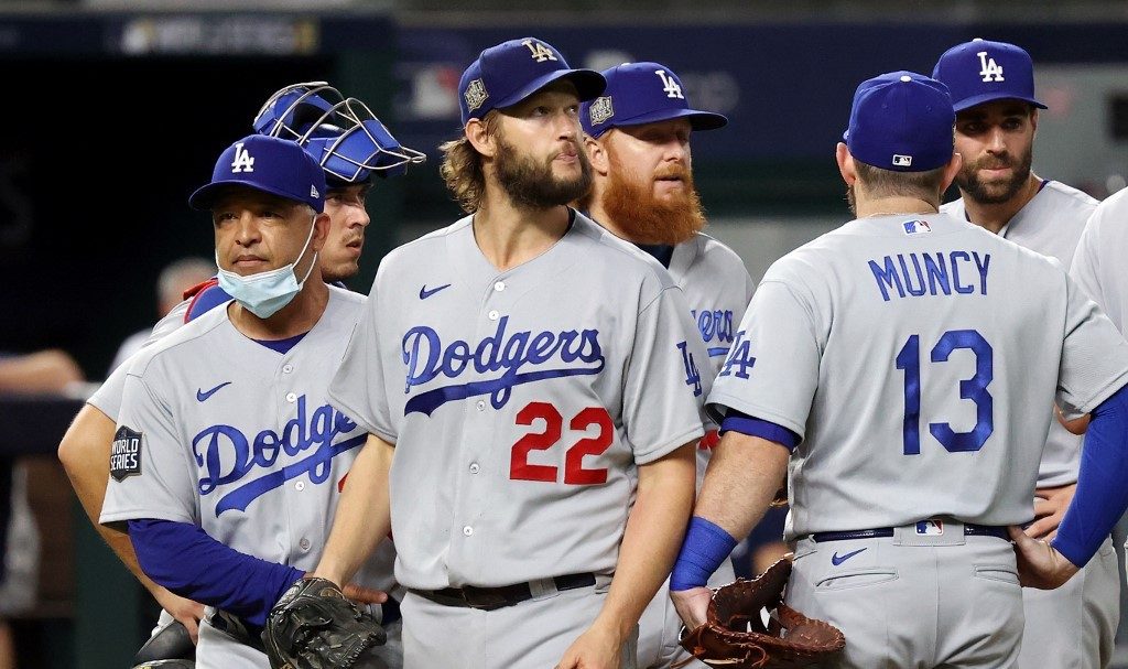 Kershaw pushes Dodgers to brink of World Series crown