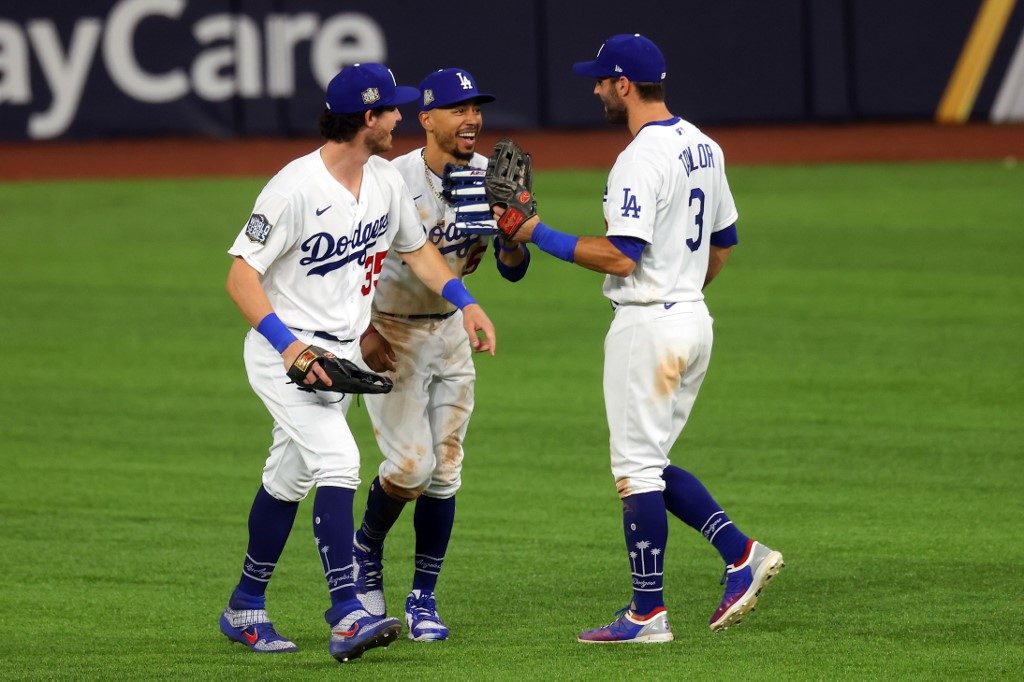 Dodgers dominate Rays to win World Series opener