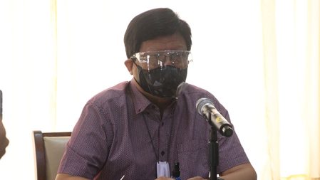 Cebu City Mayor Edgar Labella admitted to hospital for pneumonia