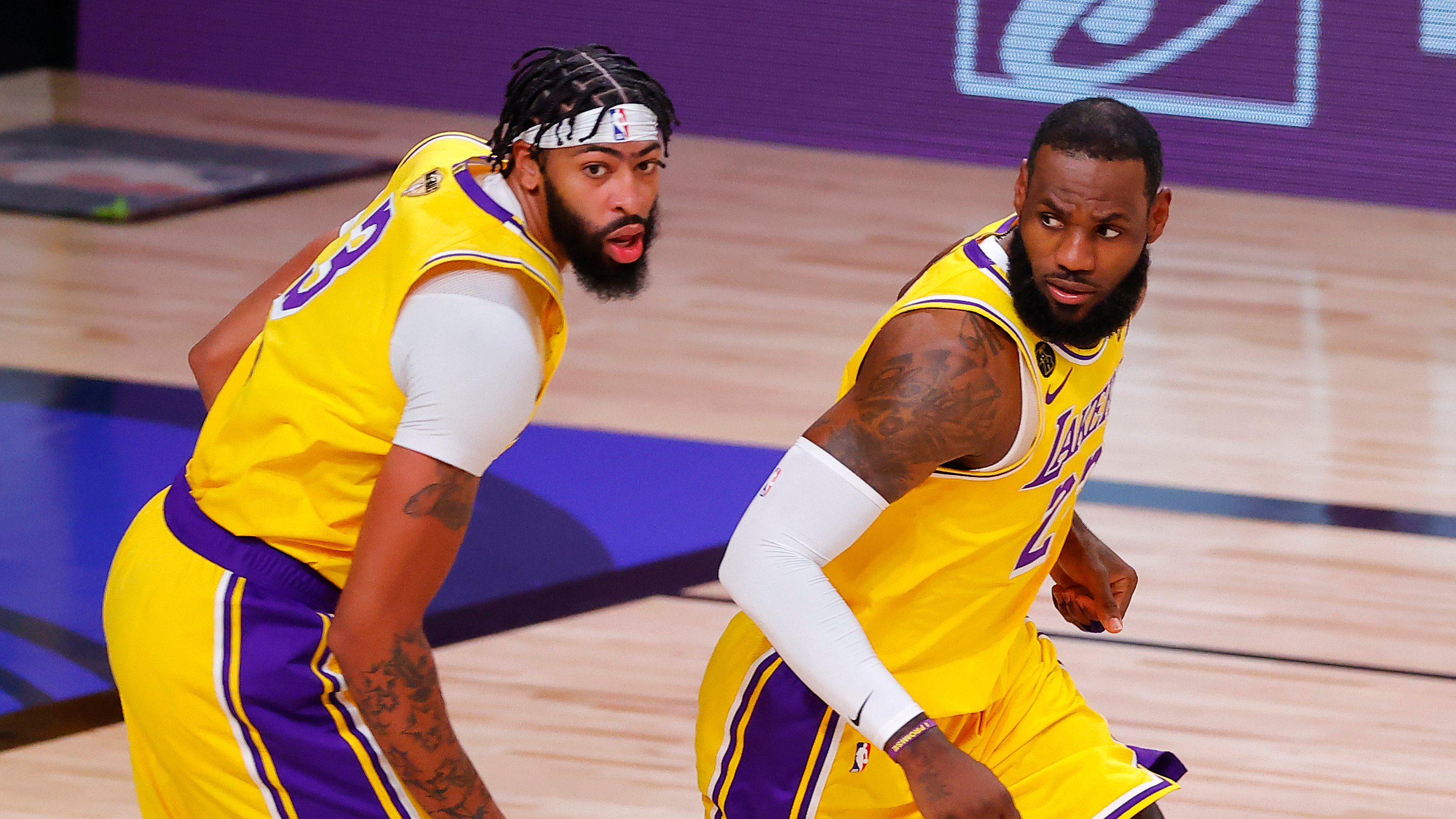 Lakers blow out Heat in Game 1 of NBA Finals
