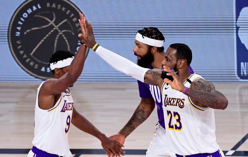 Lakers crush Heat to capture 17th NBA championship