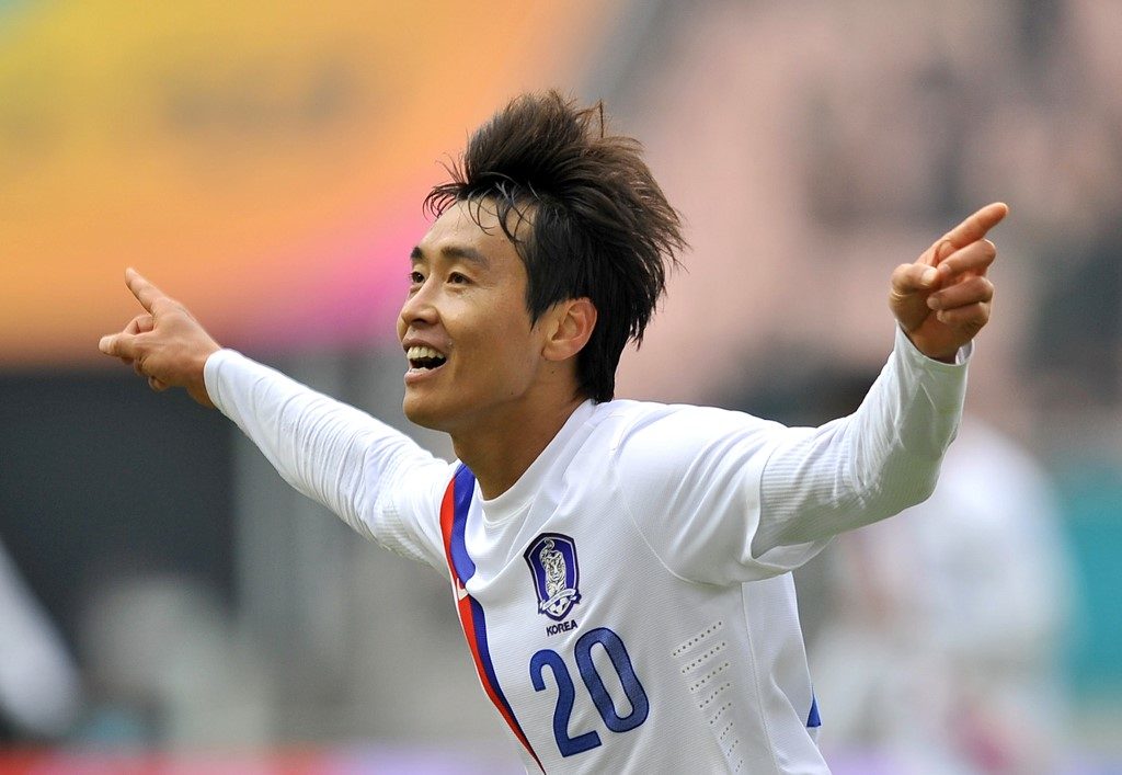 Football’s record South Korean scorer Lee Dong-gook bows out