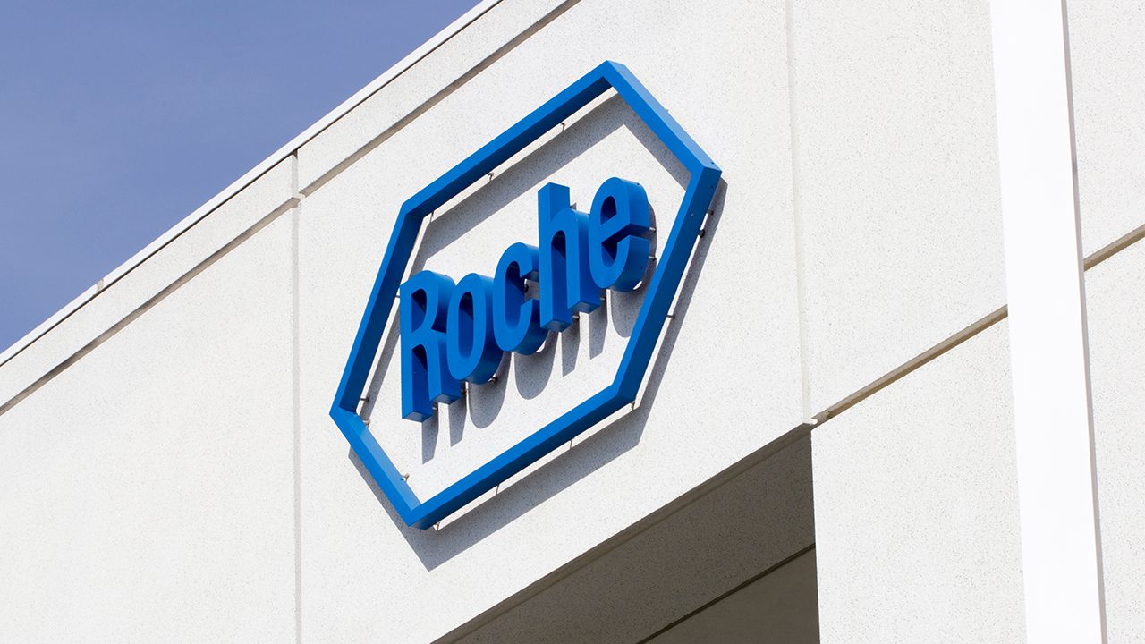 Roche rolling out high-volume rapid COVID-19 test by year-end