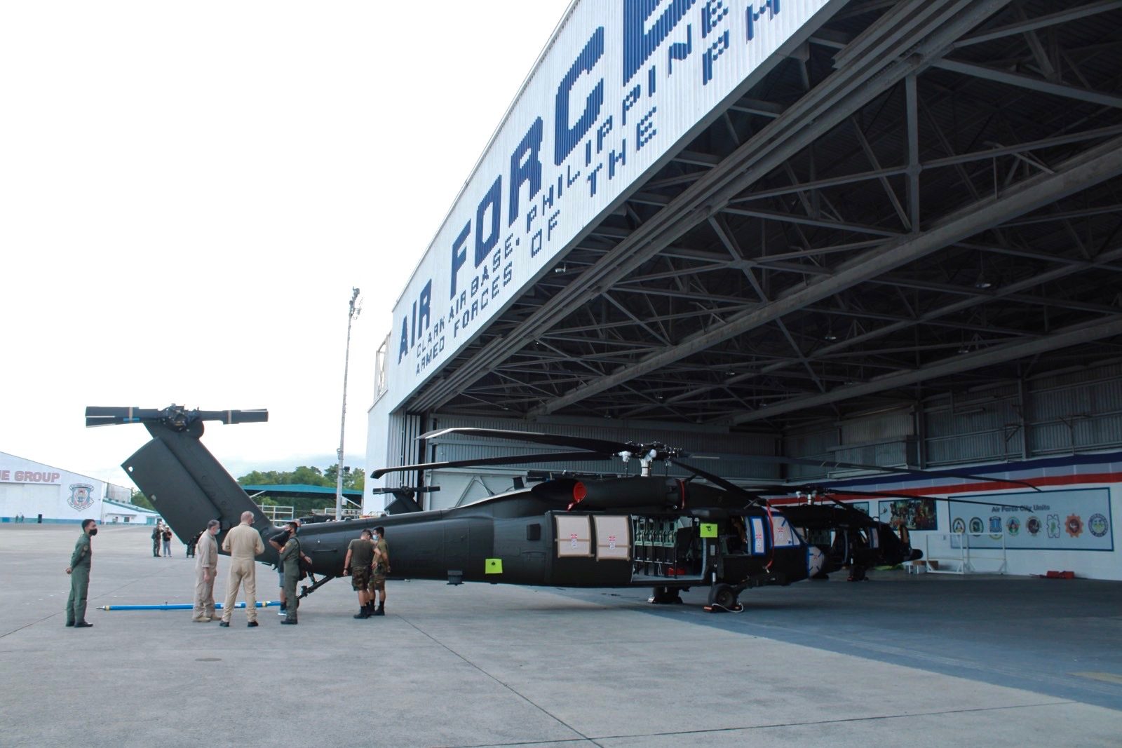 LOOK: PH Air Force gets 5 Black Hawk helicopters
