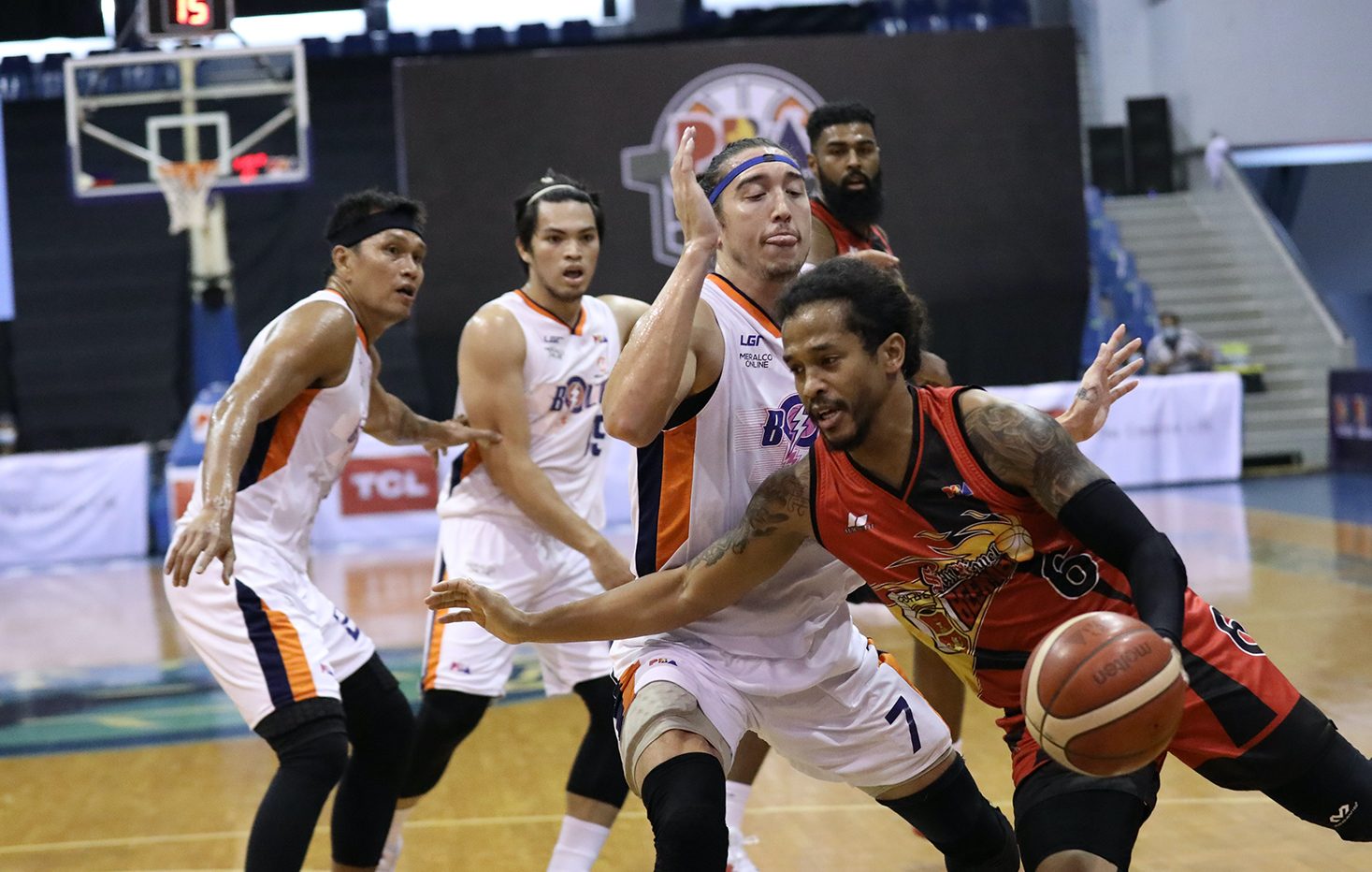 Meralco stays alive, drags San Miguel to KO match