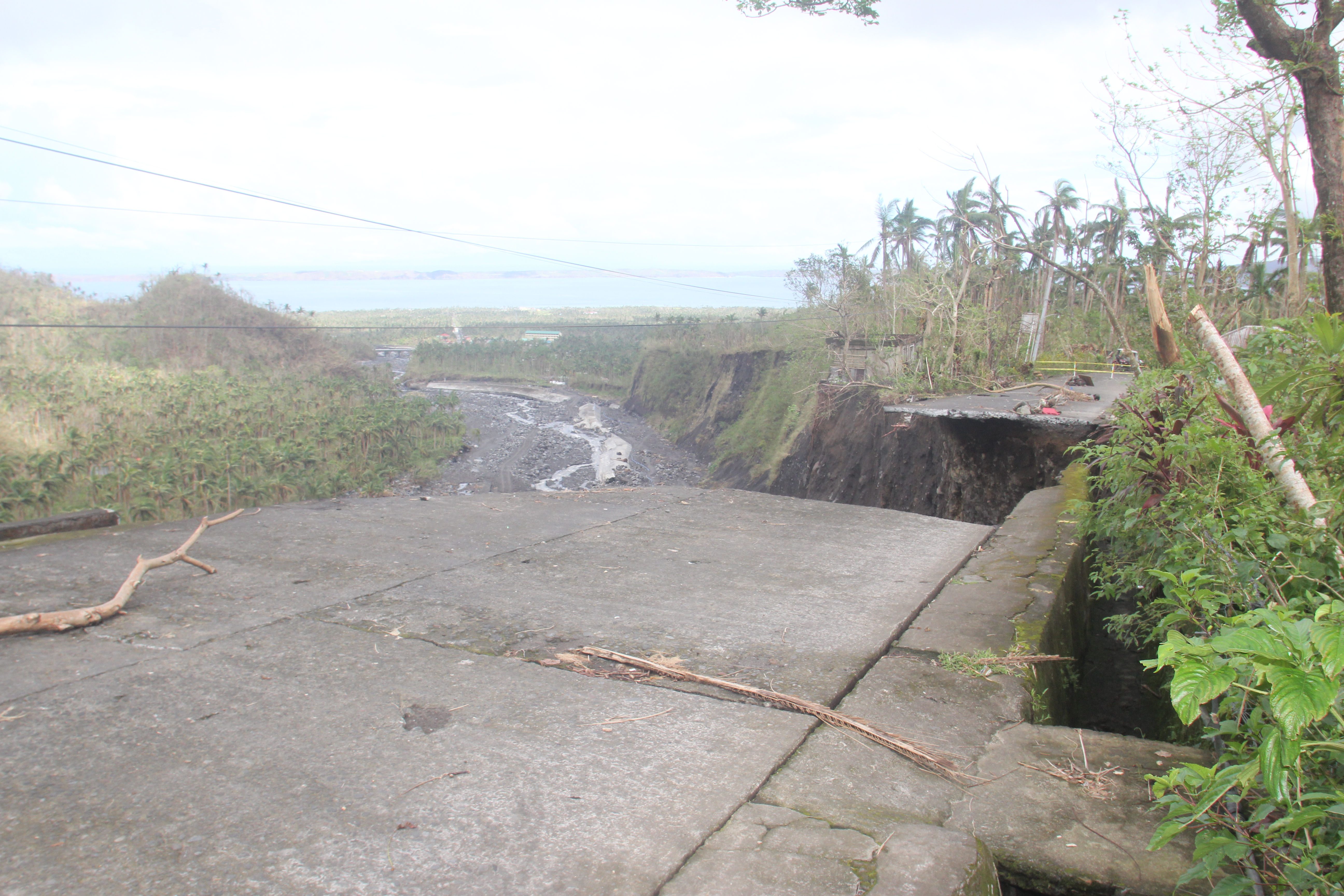 Mudflow, soil erosion threaten Albay’s Malilipot town