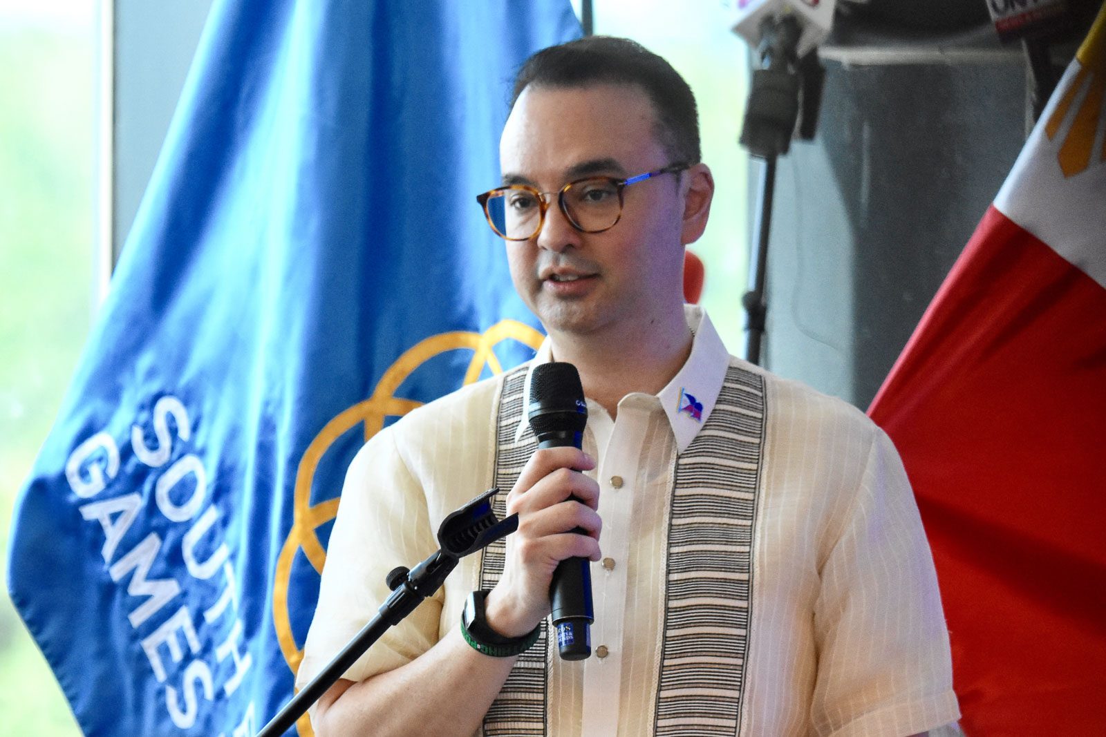 Cayetano counterstrike: Phisgoc open to probes, but  not ‘witch hunts’