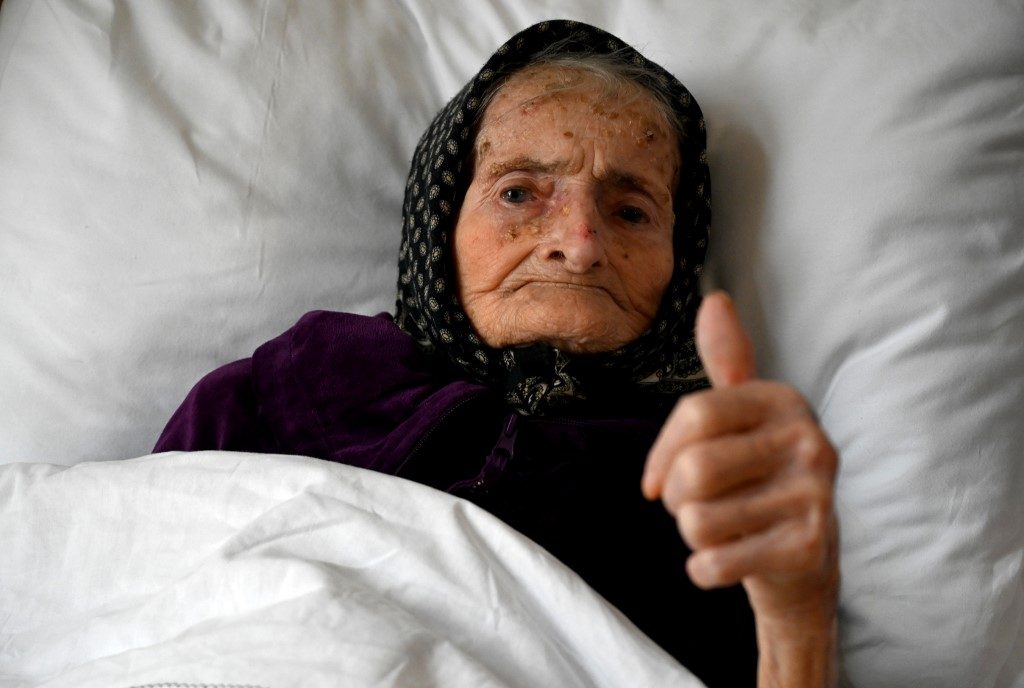 ‘Thumbs up’: 99-year-old Croatian woman beats COVID-19