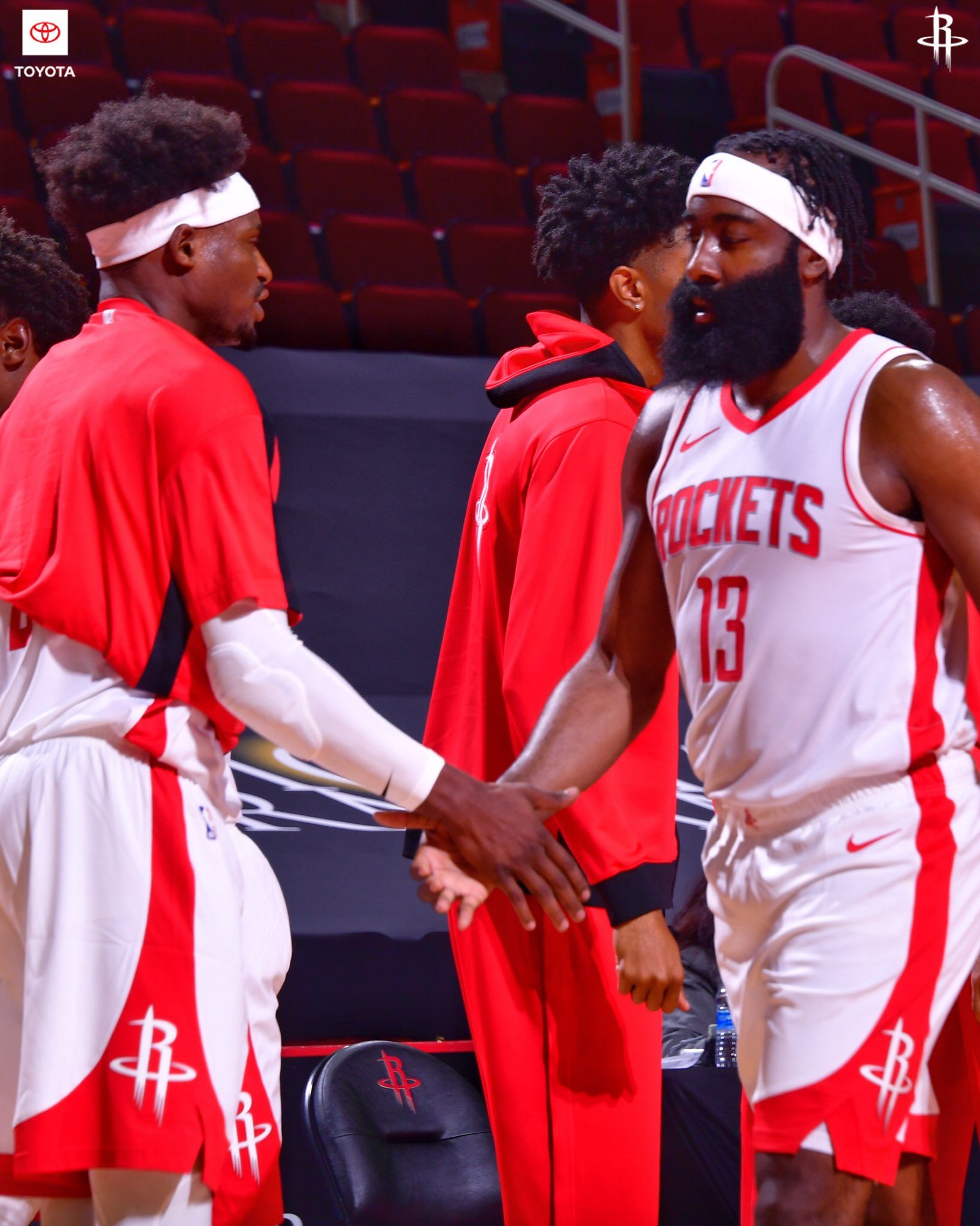 Rockets crush Spurs in Harden’s preseason debut
