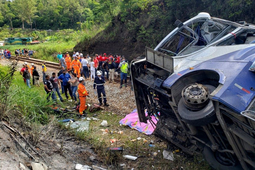 Bus falls off viaduct in Brazil, killing at least 16