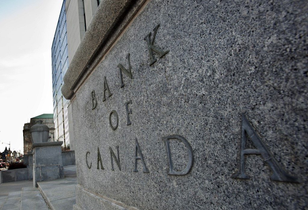 Canada’s central bank holds key lending rate at 0.25%