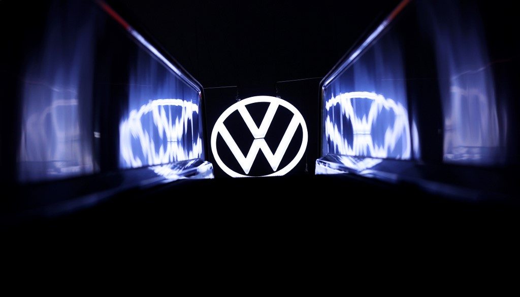 Volkswagen buries hatchet in boardroom battle