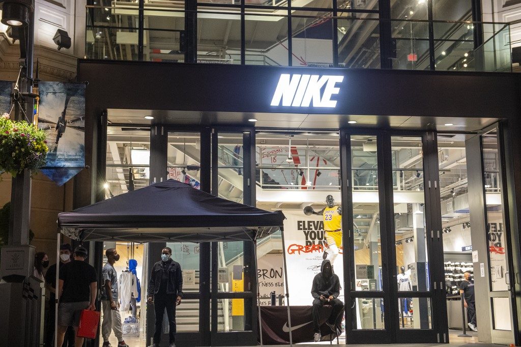 Strong China sales boost Nike results, shares rise