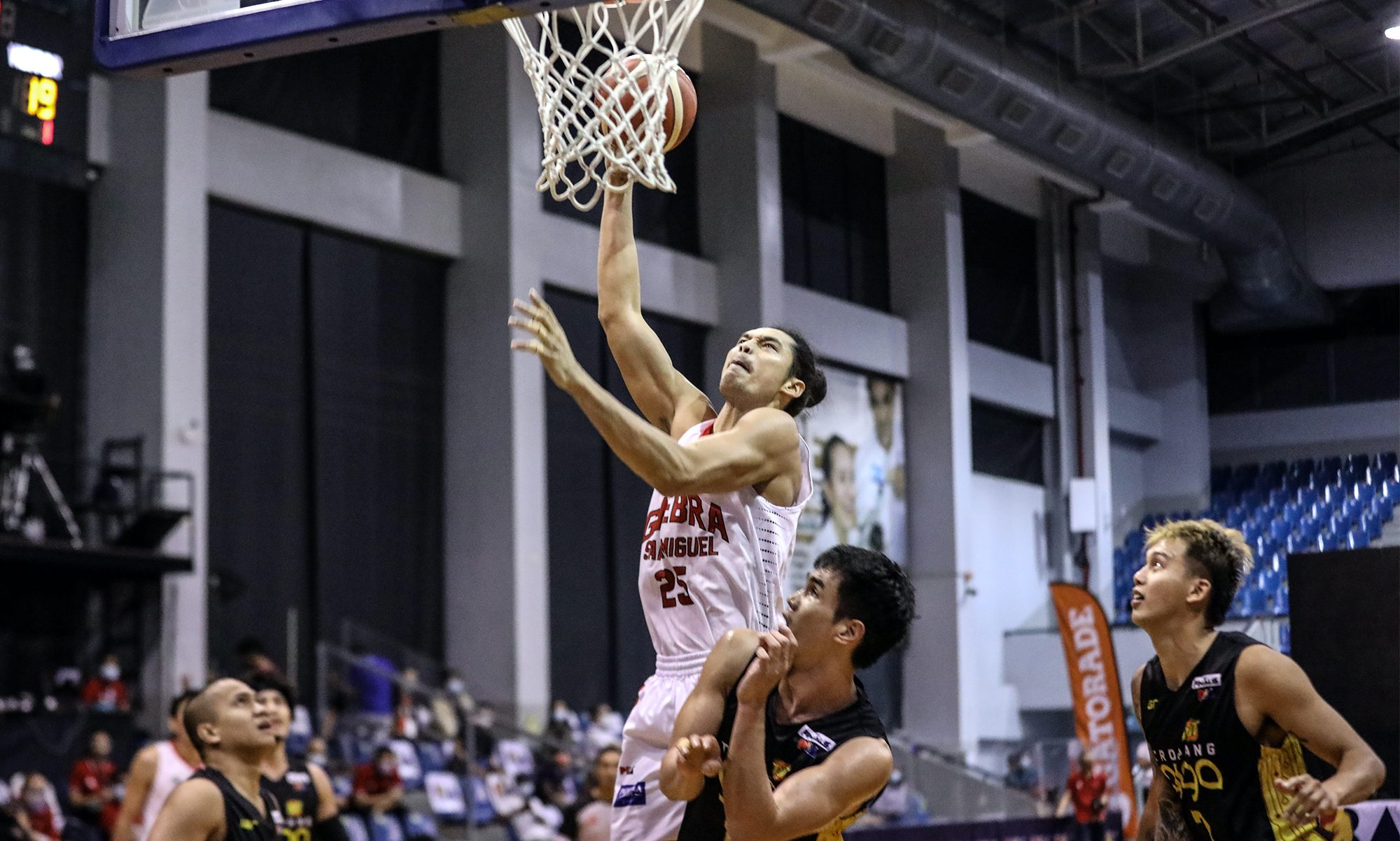 Ginebra dispatches TNT in Game 5, captures PH Cup title