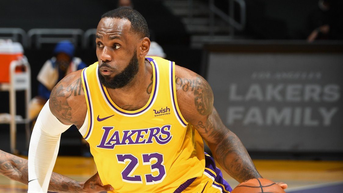 LeBron James, Lakers top NBA's most popular jersey and team sales