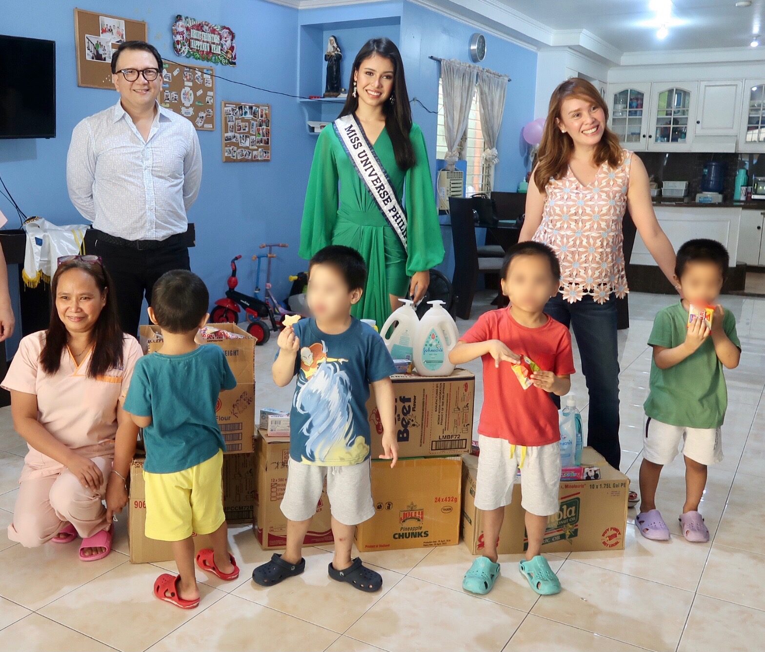LOOK: Rabiya Mateo visits children’s foundation to spread Christmas cheer