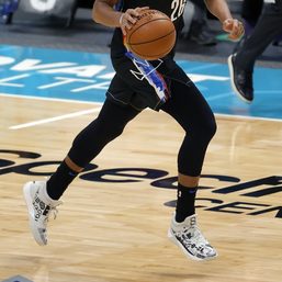Nets guard Dinwiddie faces surgery for right knee injury