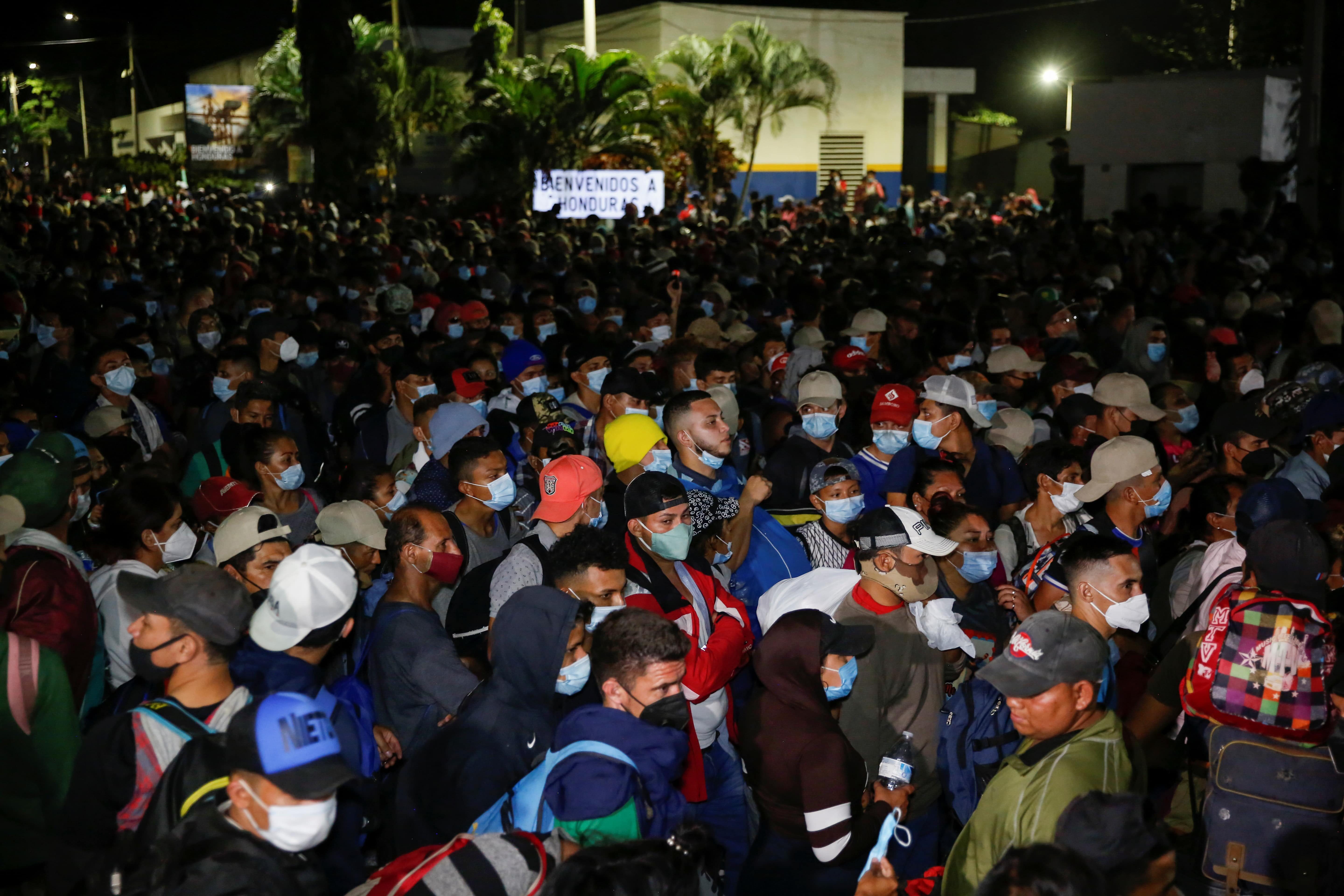 Some 6,500 Honduran migrants in caravans traveling north to Guatemala, officials estimate
