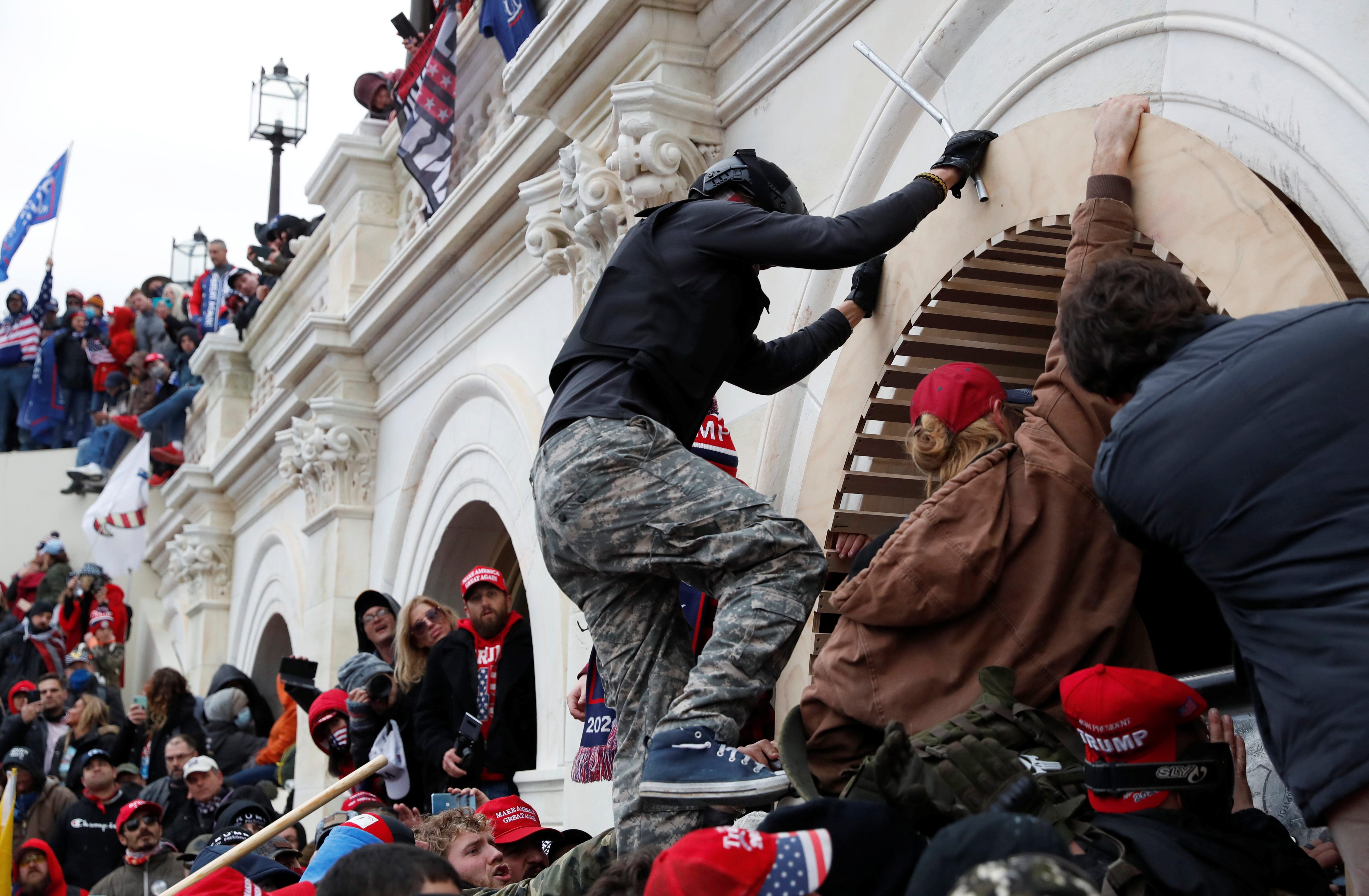 US lawmakers say police downplayed threat of violence before Capitol siege