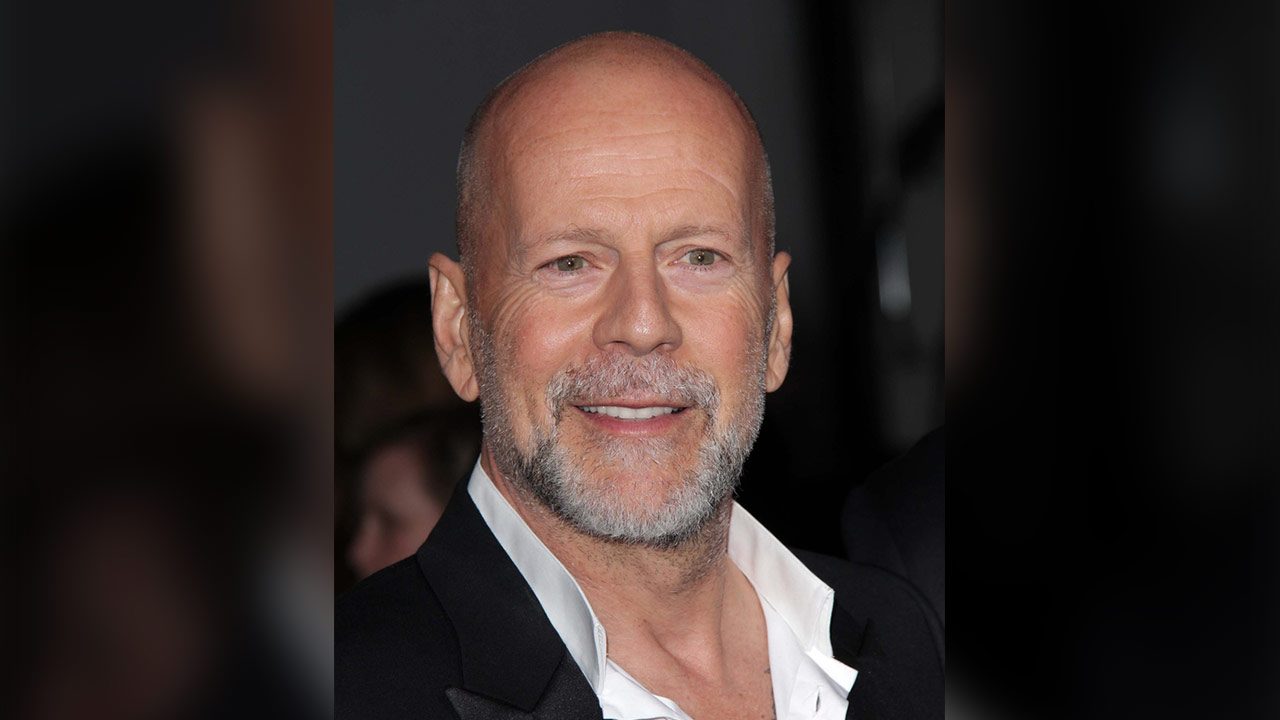 Bruce Willis asked to leave pharmacy for not wearing face mask