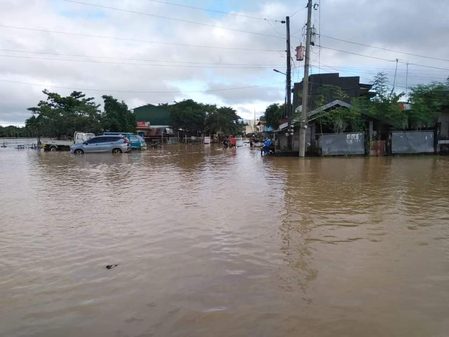 Thousands in Negros Occidental greet New Year with flash floods